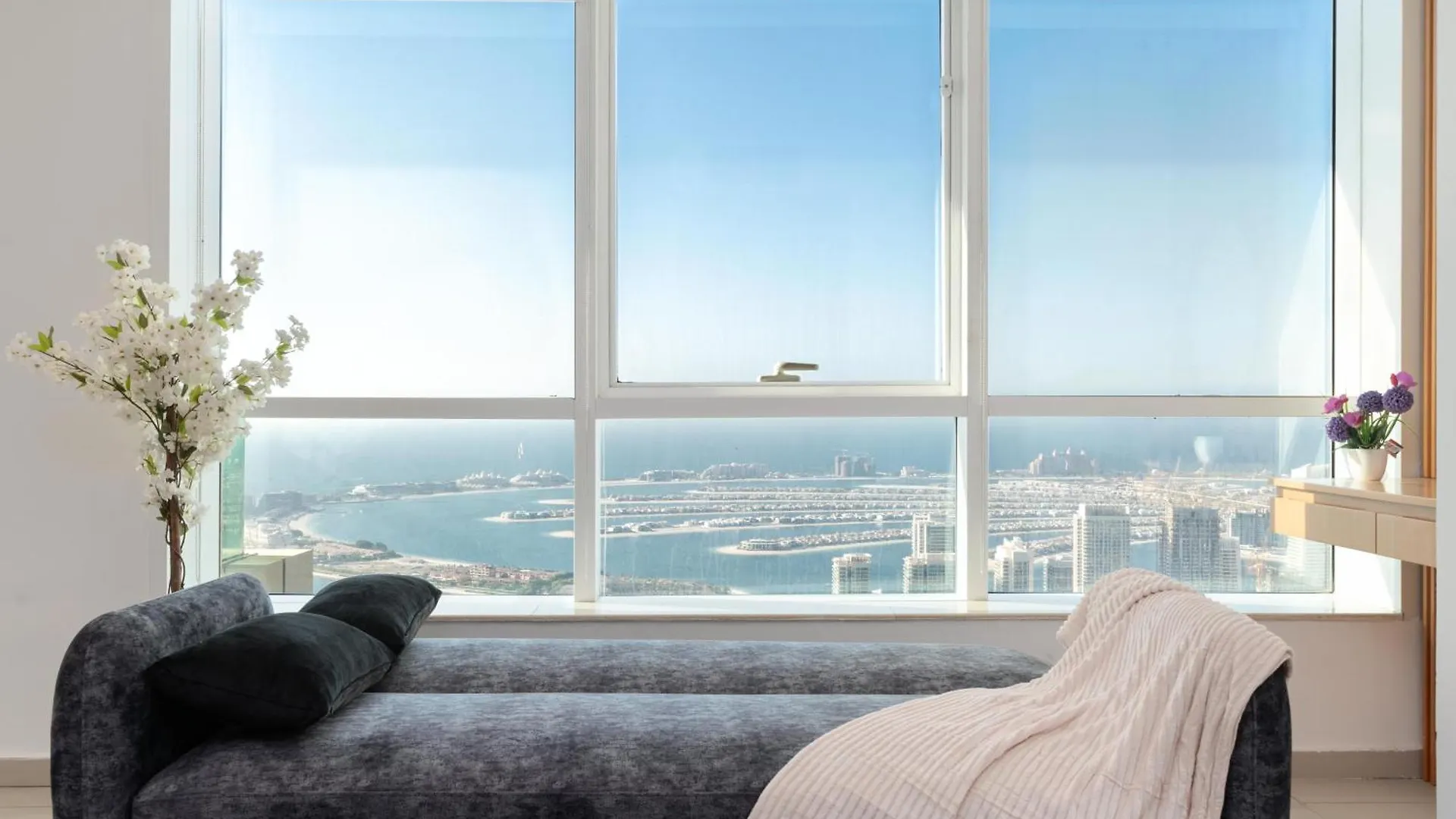 Astonishing Full Palm View -3Br -Dubai Marina, Uae Apartment  Dubai