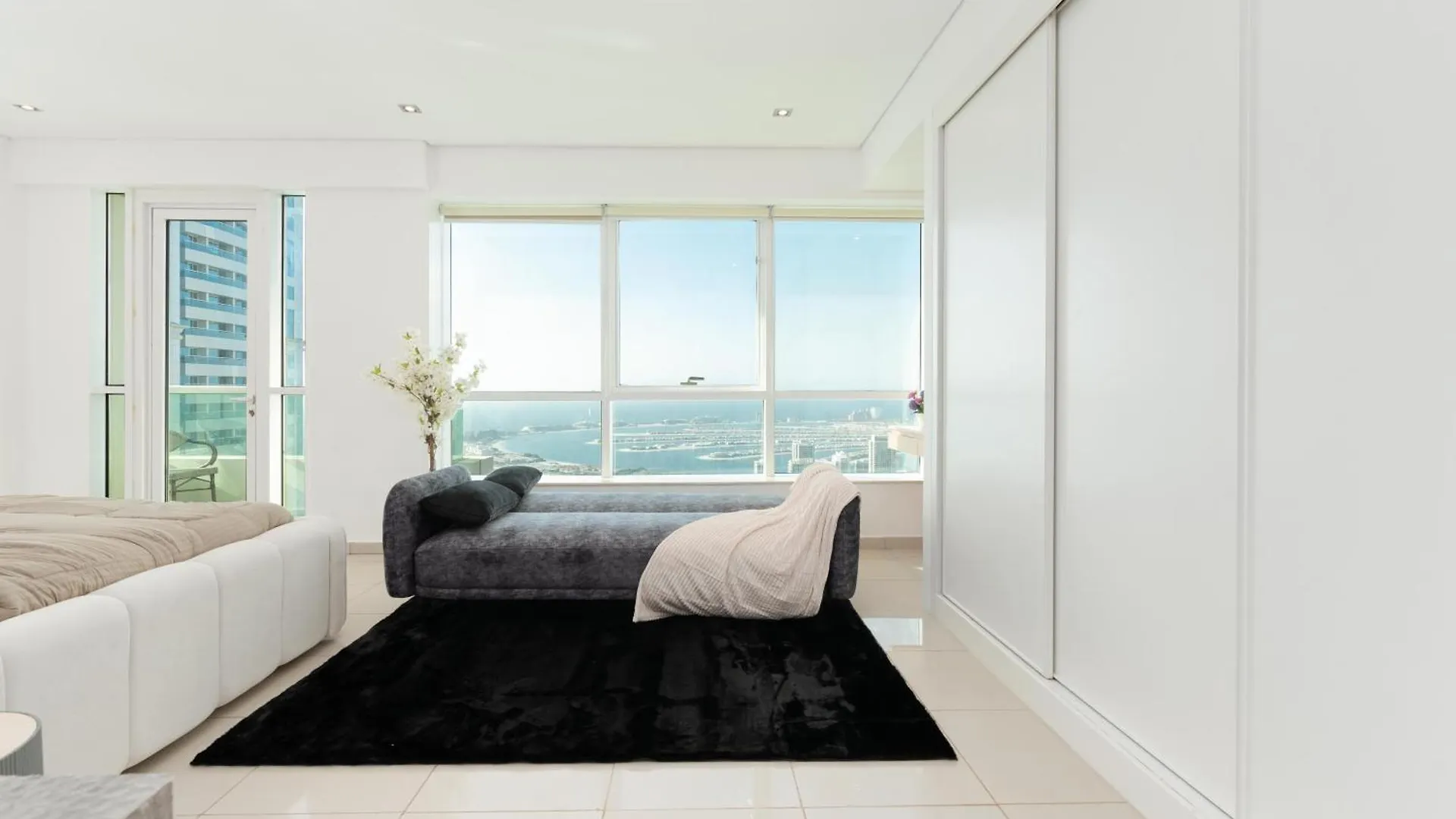 Astonishing Full Palm View -3Br -Dubai Marina, Uae Apartment  Dubai